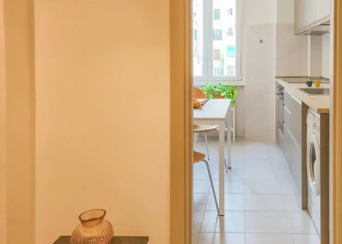 Quiet, Cozy Flat Near Citycenter Apartment *
